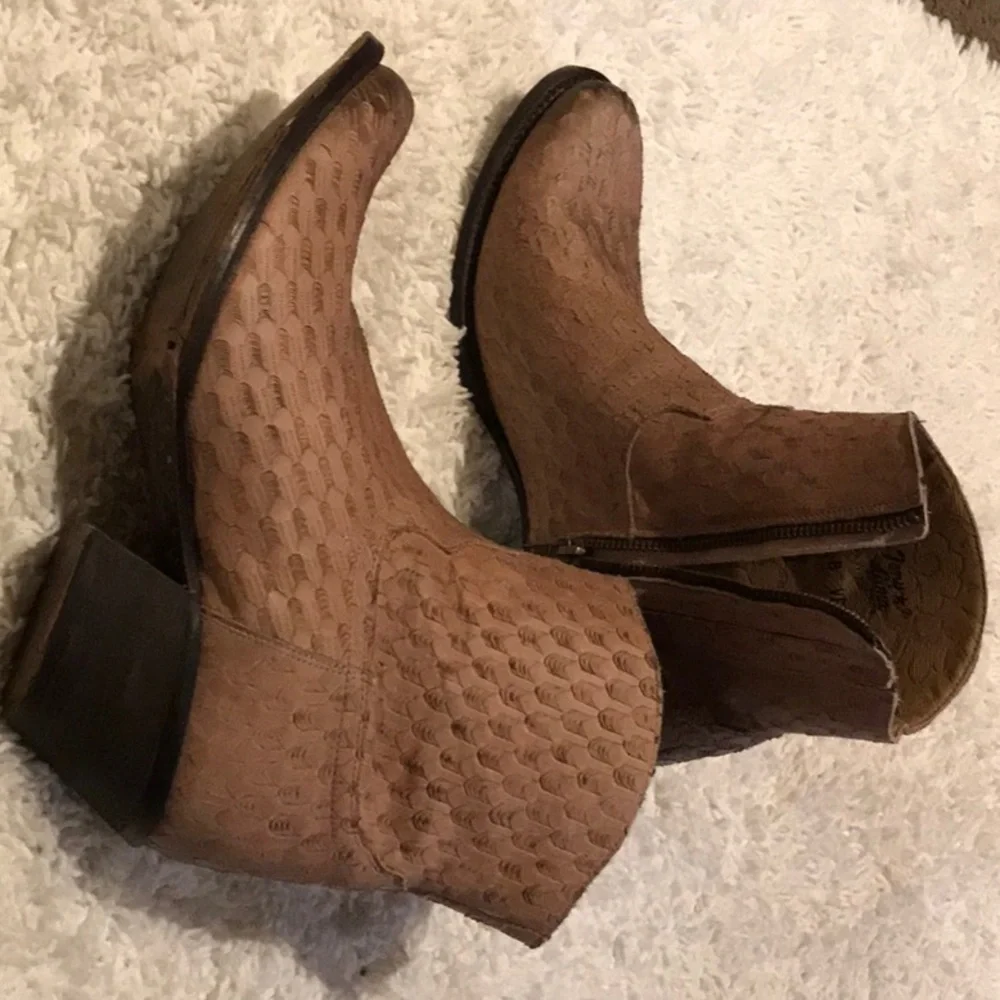 Handmade Tony Lama all leather boots.  Gently worn. Great versatile Taupe Brown